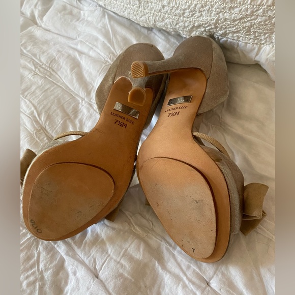 Badgley Mischka Heels - Picture 5 of 6